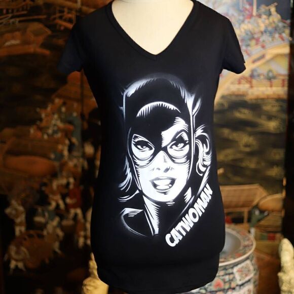 Medium DC Catwoman black tee - Picture 1 of 3